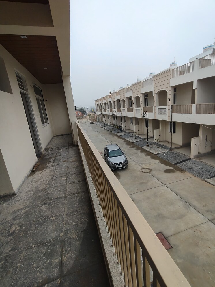Balcony, kalwar road 4 Bedroom 1950 Sq.Ft. Villa In Kalwar Road Jaipur 8209671