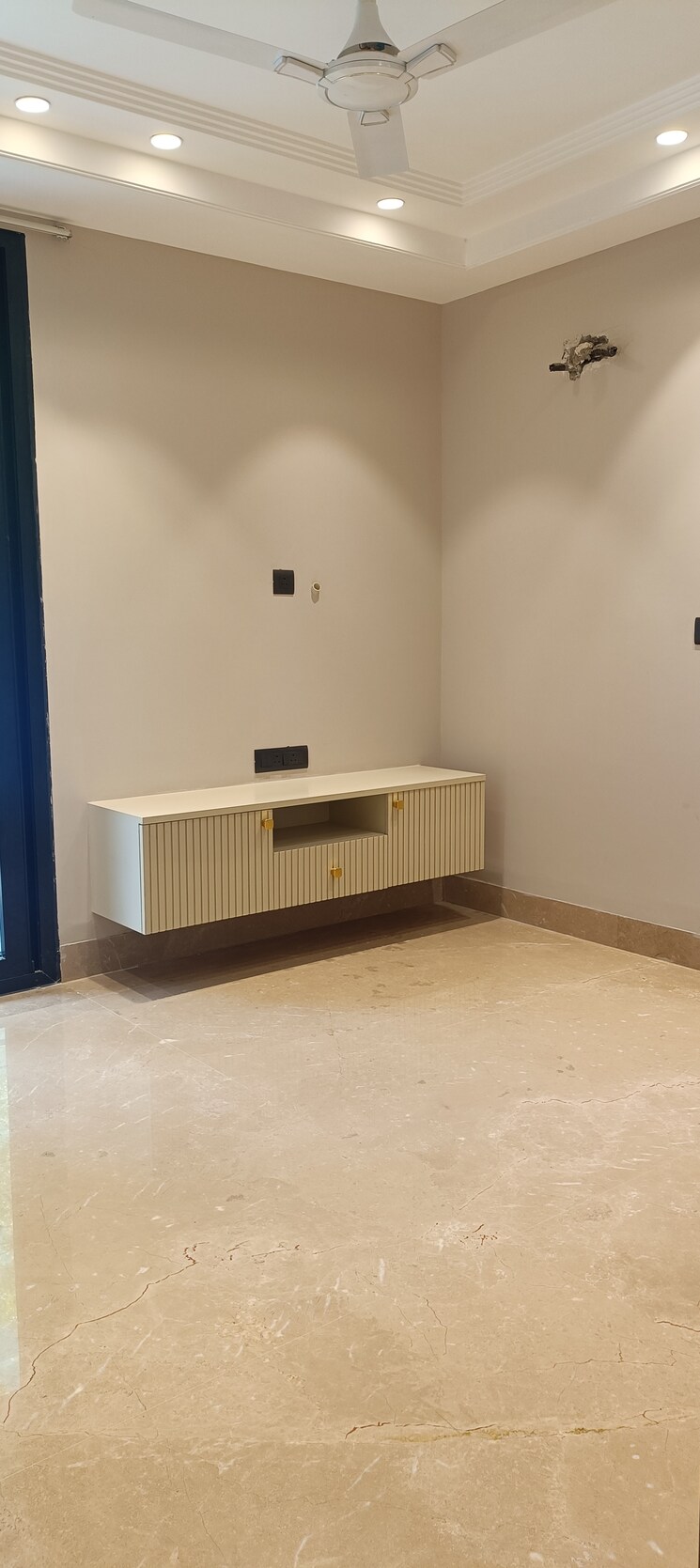 Room, savita vihar 3 Bedroom 1800 Sq.Ft. Builder Floor In Savita Vihar Delhi 8209655