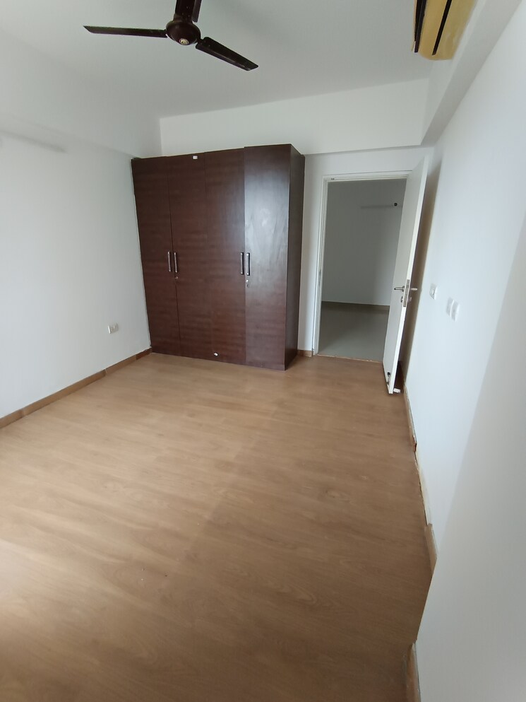 Room, shapoorji-pallonji-joyville-gurgaon 3 Bedroom 1852 Sq.Ft. Apartment In Sector 102 Gurgaon 8209659