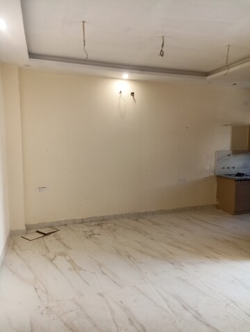 Master Bedroom in 3.5 BHK Villa at Sahastradhara Road – for Sale
