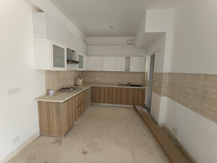 Kitchen, emaar-imperial-gardens 3.5 Bedroom 2025 Sq.Ft. Apartment In Sector 102 Gurgaon 8209703