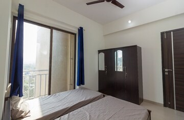 Room in  Pg at Kasarvadavali – for Rent