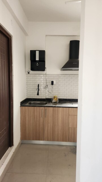 Bathroom in 3.5 BHK Apartment at Indiranagar – for Rent