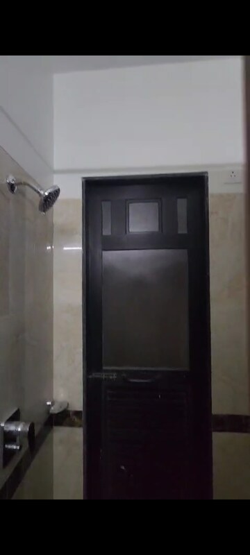 Furnished Amenities in 1 BHK Apartment at Raheja Complex, Malad East – for Rent