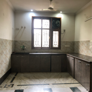 Kitchen in 3.5 BHK Villa at Sector 21 – for Rent