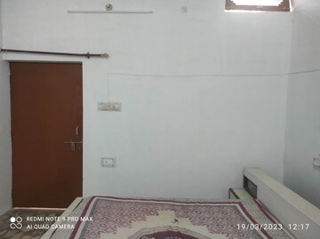 Room in 2 BHK Villa at Gomti Nagar – for Rent