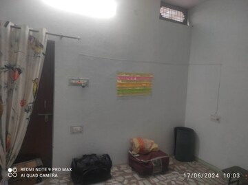 Living Room in 2 BHK Villa at Gomti Nagar – for Rent