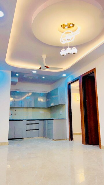 Furnished Amenities in 3 BHK Apartment at Sector 49 – for Sale