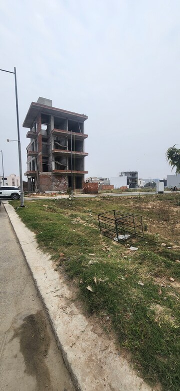 Plot – Exterior View View at Wave City, Wave City - for Sale