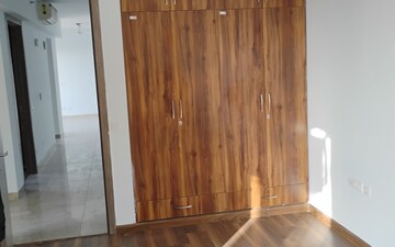 3.5 BHK Apartment For Rent in Emaar Palm Gardens, Sector 83
