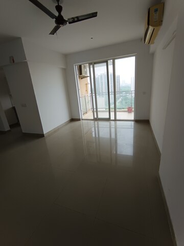 Room in 2 BHK Apartment at Assotech Blith, Sector 99 – for Sale