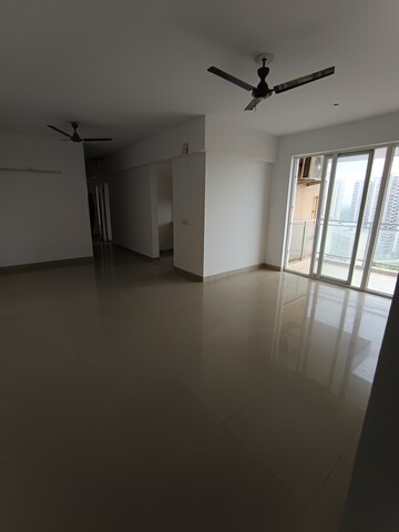 Room in 2 BHK Apartment at Assotech Blith, Sector 99 – for Sale