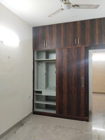 Room in 2 BHK Apartment at Shree Vardhman Mantra, Sector 67 – for Rent