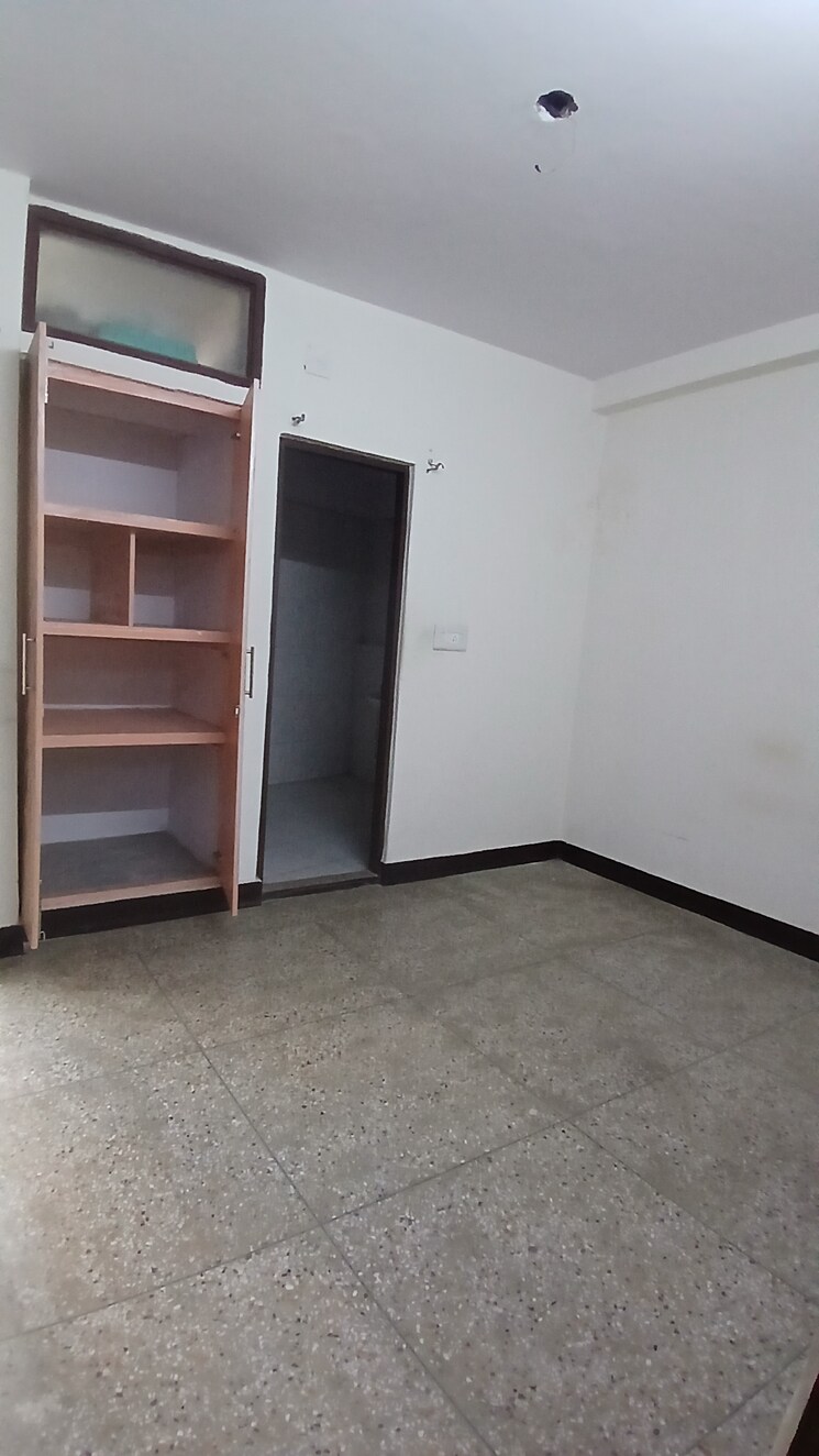 Bedroom, zakir nagar 3 Bedroom 810 Sq.Ft. Apartment In Zakir Nagar Delhi 8209957