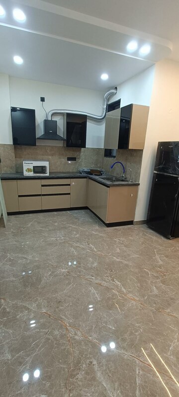 Kitchen in 3 BHK Apartment at Sahara Grace, Sector 54 – for Sale