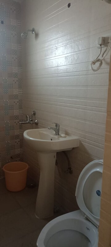Bathroom in 4 BHK Apartment at Sector 19, Dwarka – for Rent