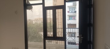 Room in 4 BHK Apartment at Sector 19, Dwarka – for Rent