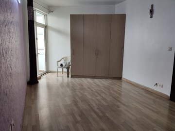 Room in 4 BHK Apartment at ABA Orange County, Ahinsa Khand 1 – for Rent