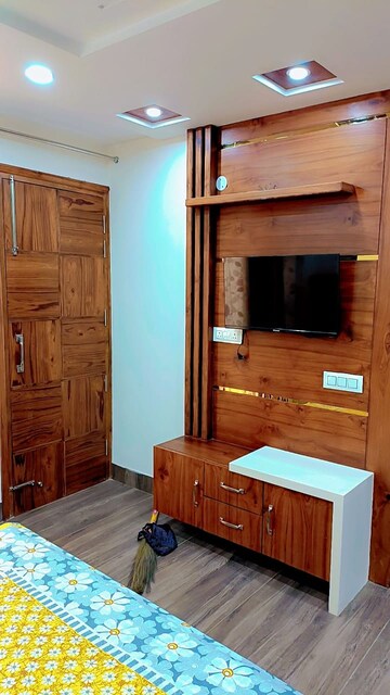 Furnished Amenities in 3 BHK Builder Floor at Sector 41 – for Rent