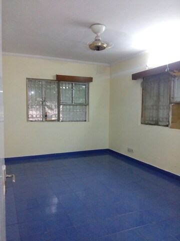 Room in 3 BHK Apartment at Sarita Vihar – for Sale