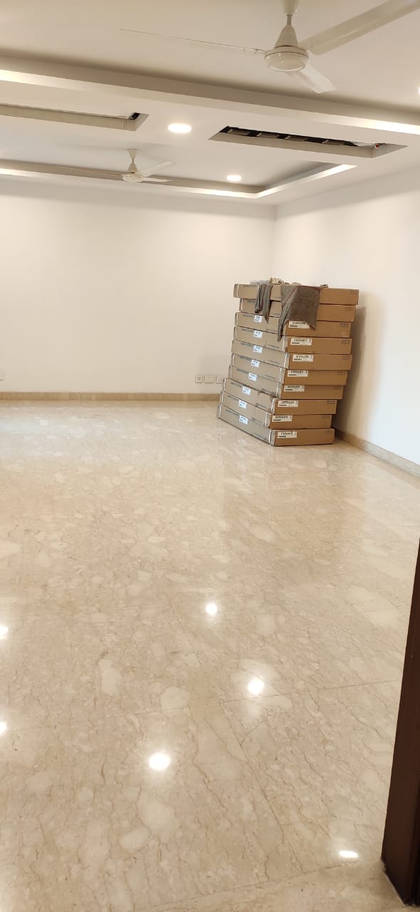 3 BHK + Servant Room Builder Floor For Sale in New Friends Colony