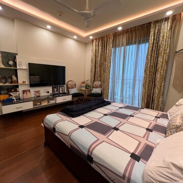 Bedroom in 4 BHK Penthouse at Emaar The Palm Drive-The Sky Terraces, Sector 66 – for Sale