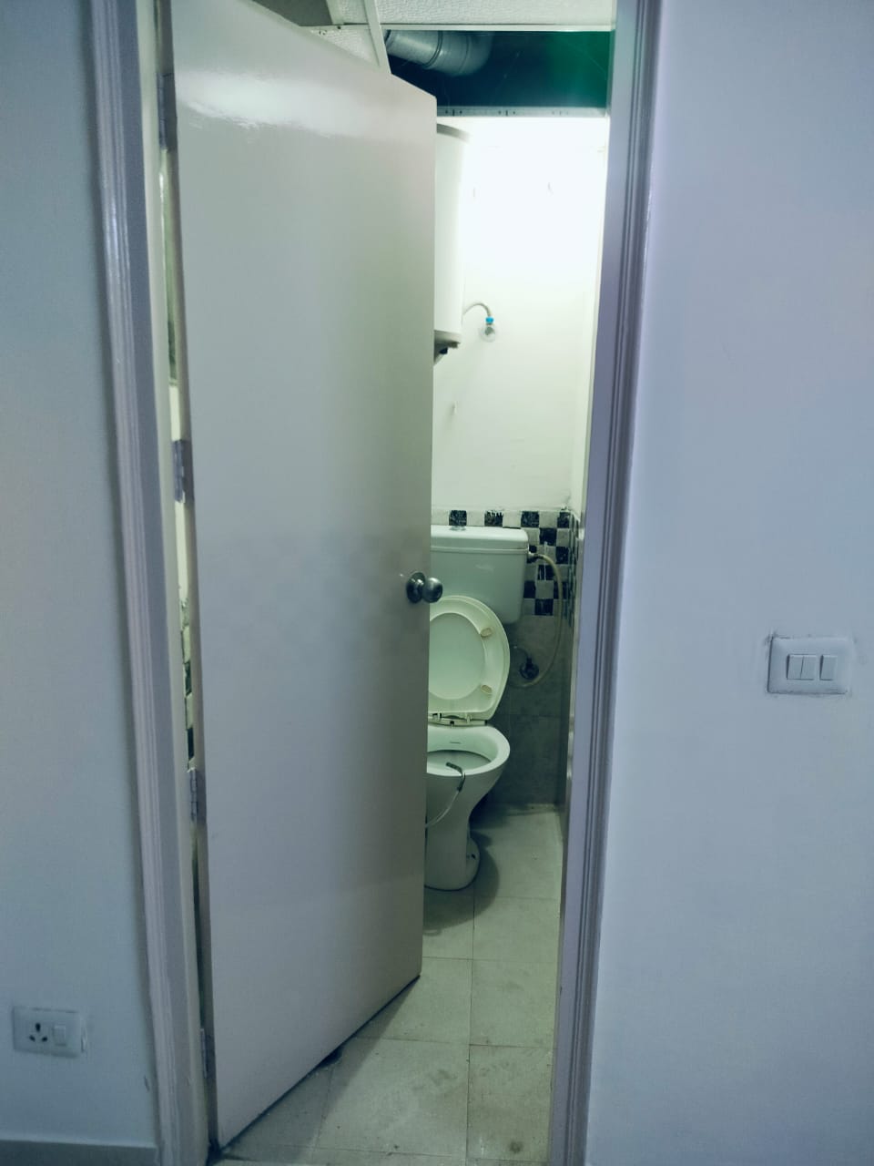 2 BHK + Extra Room Apartment For Sale in Signature Global Synera