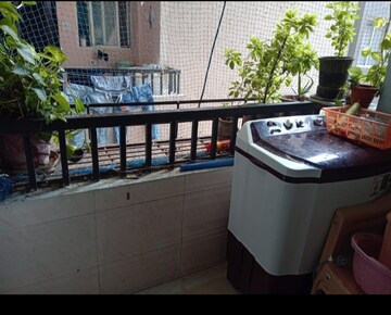 Balcony in 1 BHK Apartment at Alok Nagar – for Rent