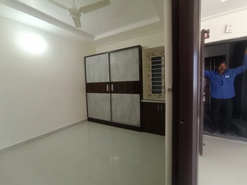 Room in 1 BHK Apartment at Kondapur – for Rent