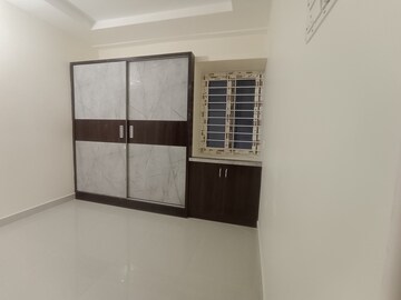 Room in 1 BHK Apartment at Kondapur – for Rent