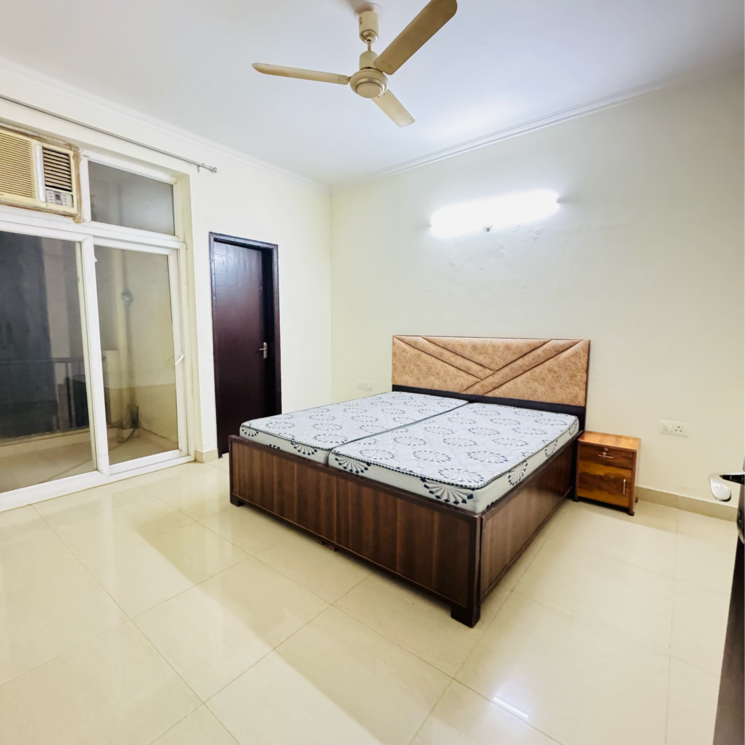 Bedroom, amrapali-silicon-city 3.5 Bedroom 1835 Sq.Ft. Apartment In Sector 76 Noida 8210206