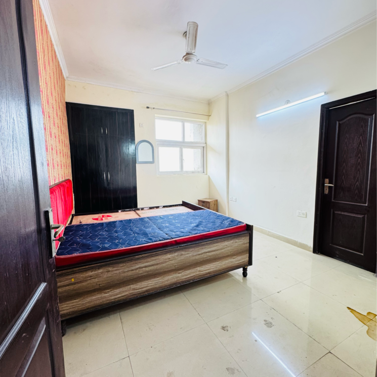 Bedroom, amrapali-silicon-city 3.5 Bedroom 1835 Sq.Ft. Apartment In Sector 76 Noida 8210206