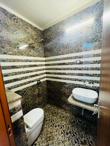 Bathroom in Studio Builder Floor at Sector 40 – for Rent