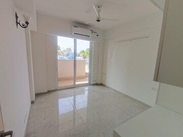 Room in 3.5 BHK Apartment at Tata La Vida, Bajghera – for Rent