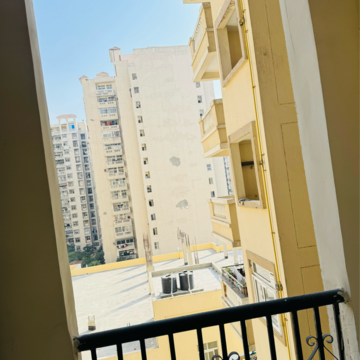 Staircase in  Pg at Amrapali Silicon City, Sector 76 – for Rent