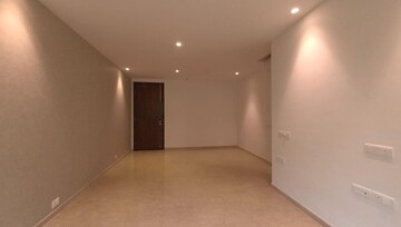 Room in 2 BHK Apartment at Castle Rock, Powai – for Rent