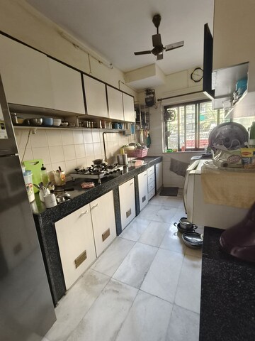 Master Bedroom in 2 BHK Apartment at Sungrace B Wing, Chandivali – for Rent