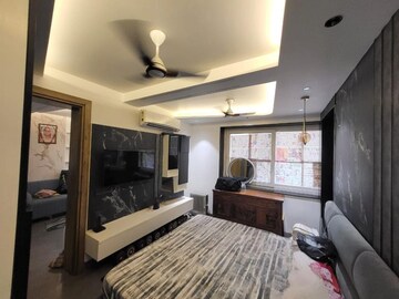 Bedroom in 3 BHK Builder Floor at Paschim Vihar – for Rent