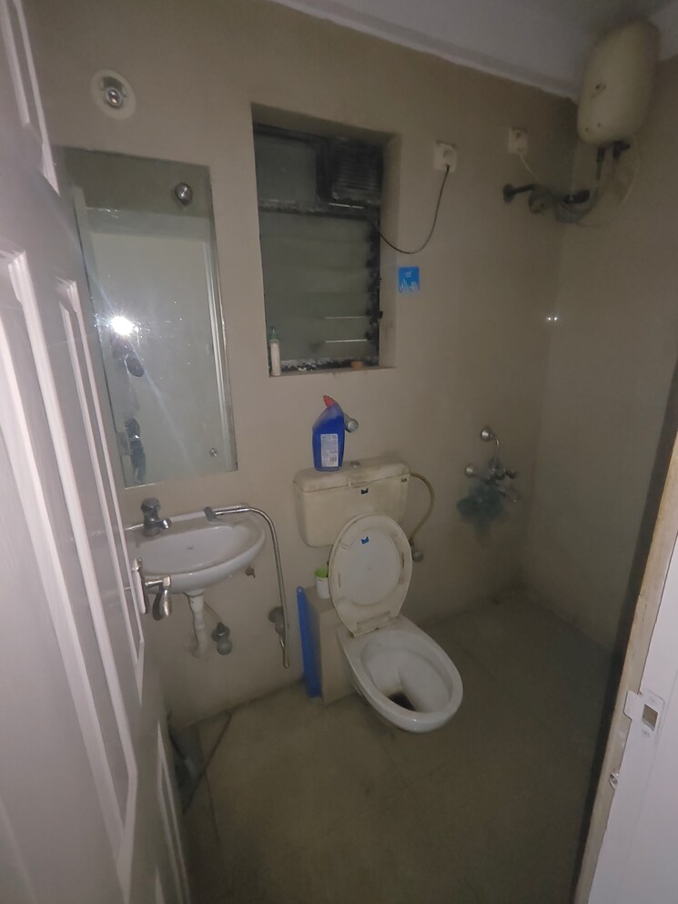Bathroom, progressive-cottage 2 Bedroom 1040 Sq.Ft. Apartment In Kopar Khairane Navi Mumbai 8210417