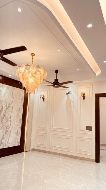 Staircase in 3 BHK Builder Floor at Shakti Khand 2 – for Sale
