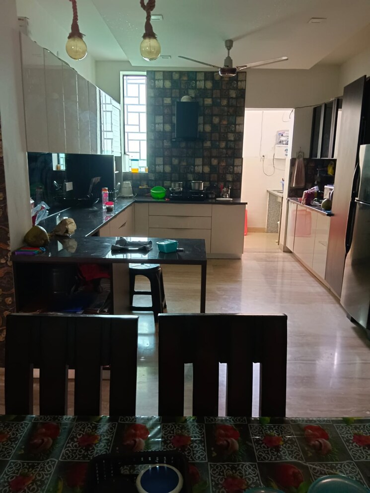 Kitchen, sector 31 3 Bedroom 350 Sq.Yd. Builder Floor In Sector 31 Faridabad 8210441