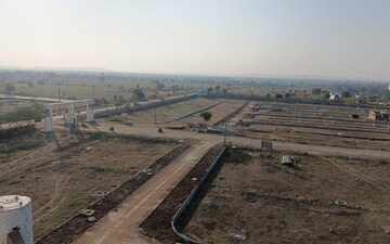 Plot For Sale in Borkhedi