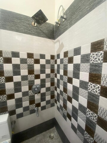 Master Bedroom in 4 BHK Builder Floor at Gms Road – for Sale