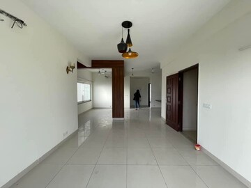 Building Lobby in 3 BHK Apartment at BPTP Amstoria, Sector 102 – for Rent