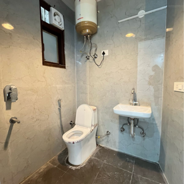 Bathroom in 1 BHK Apartment at Saket – for Rent