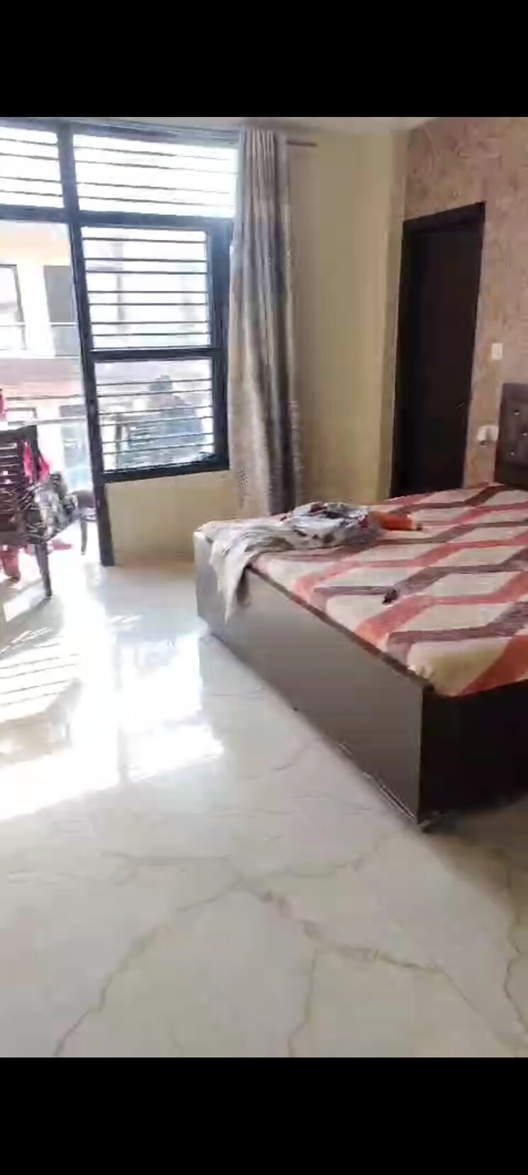 Bedroom, sector 28 3.5 Bedroom 235 Sq.Yd. Builder Floor In Sector 28 Faridabad 8210512