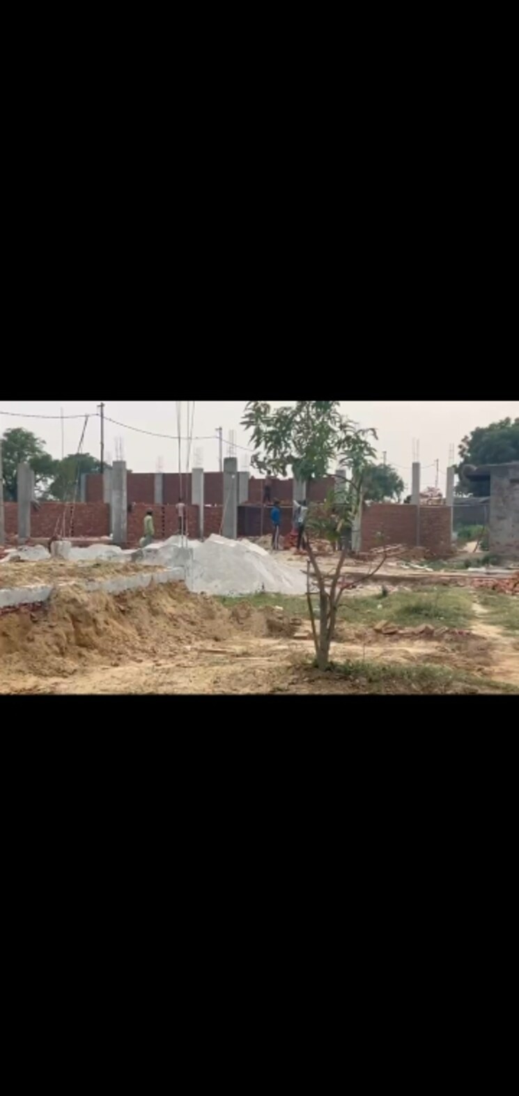 Garden, rwa-apartments-sector-45  69 Sq.Yd. Plot In Sector 45 Noida 8210515