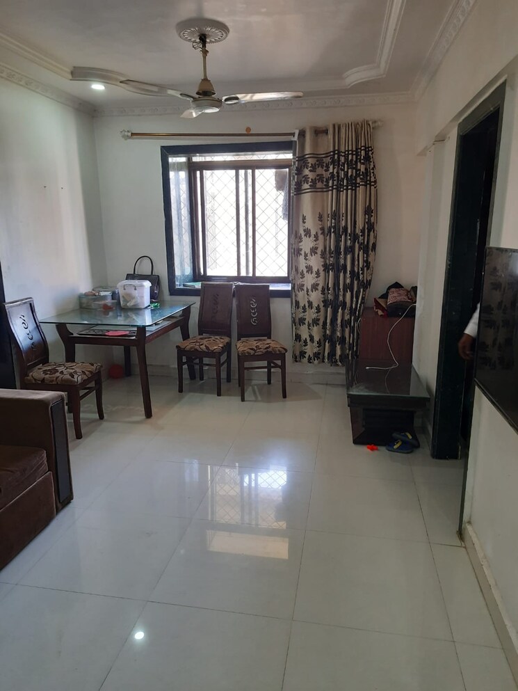 Living Room, swastik-park-chs 2 Bedroom 940 Sq.Ft. Apartment In Ghodbunder Road Thane 8210523