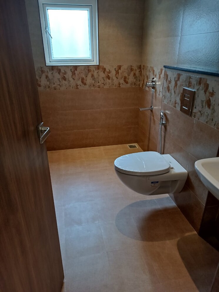 Bathroom, financial district 3 Bedroom 1600 Sq.Ft. Apartment In Financial District Hyderabad 8210527