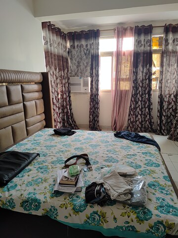 Bedroom in 2 BHK Apartment at Ansal Sushant Estate, Sector 52 – for Rent